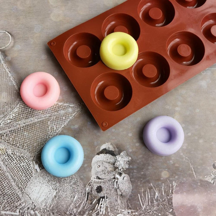 Effortless 8-Hole Silicone Baking Mold for Delicious Treats