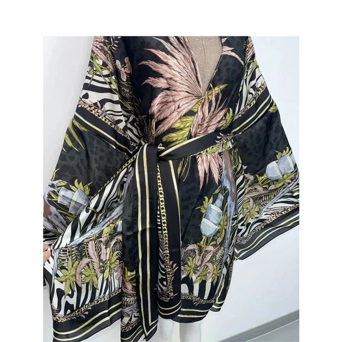 Exotic African-Inspired Kimono Cardigan: Stylish Beach Cover-Up with Cultural Elegance