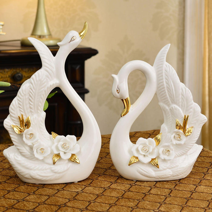 Graceful Swan Couple Ceramic Art Pieces: Handcrafted Elegance for Your Home