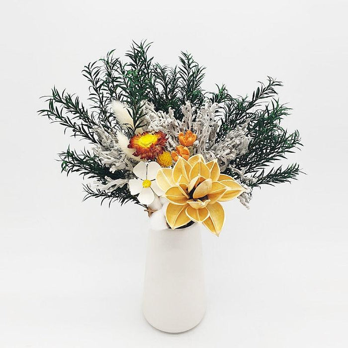 Nordic Serenity Dried Floral Display - A Cherished Gift for Every Occasion