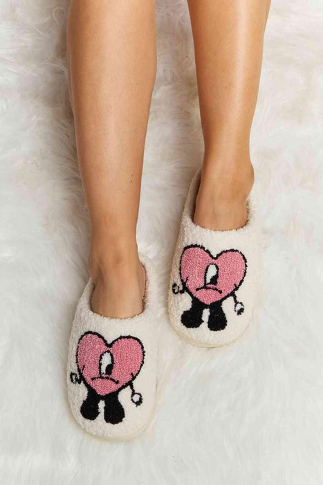 Charming Heart Print Plush Fleece Slippers - Indulge in Cozy Bliss