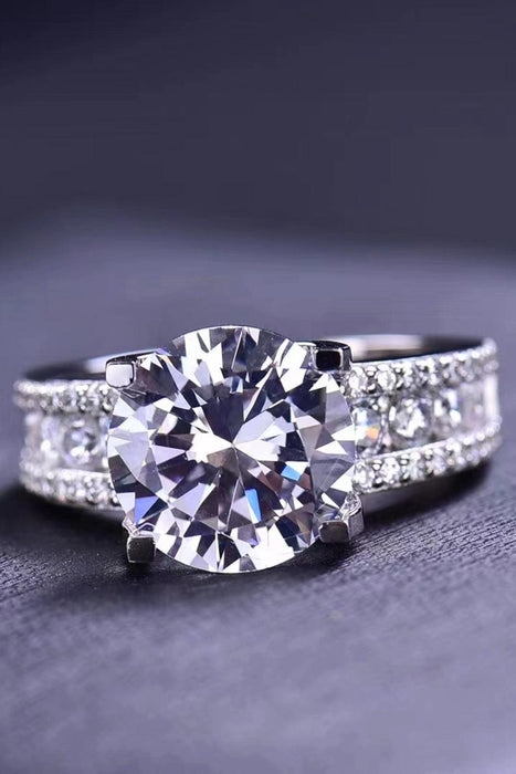 Eternal Glamour: Sparkling Moissanite and Zircon Ring