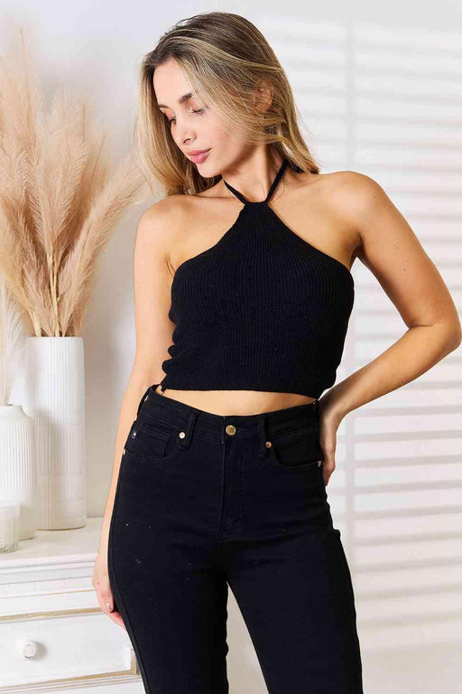 Trendy Ribbed Halter Crop Top - Must-Have for Summer