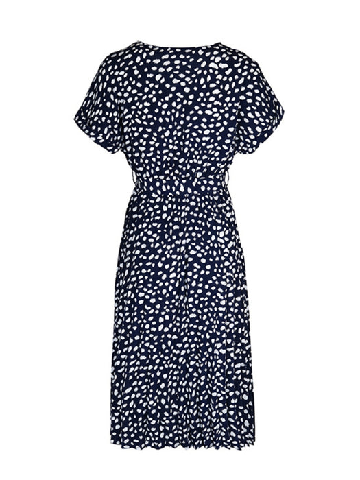 Leopard Print Raglan Sleeve Dress: A Stylish Addition to Your Wardrobe