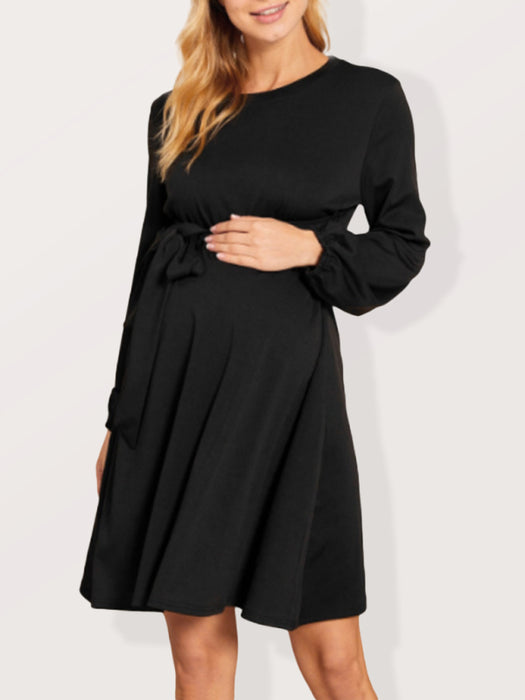 Effortless Elegance: A-Line Maternity Dress with Chic Lace-Up Detailing