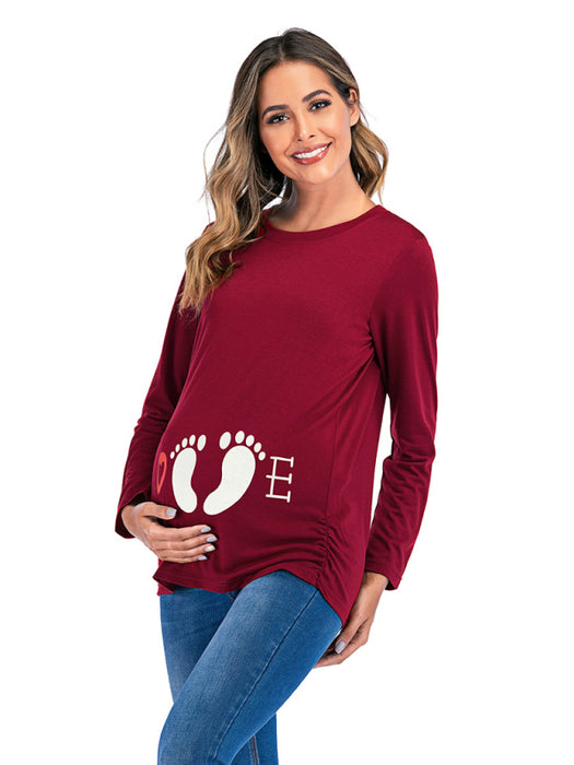 Stylish Maternity Top with Adorable Footprint Print for Trendy Moms